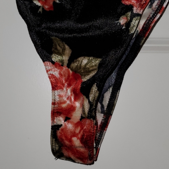 Bodysuit - Picture 4 of 8